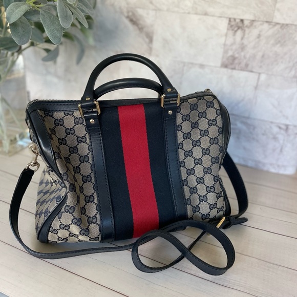 Gucci Handbags - ⚜️authentic Gucci Boston bag with strap